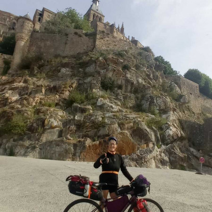 Sur les routes de Navarre - Au pied du Mont St Michel de Dol de Bretagne à Granville en passant par le Mont St Michel et les petites routes sous un ciel nuageux et venteux à la fin