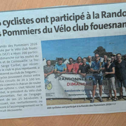 Rando des Pommiers du Vélo club foursnantais - Notre président encore à l'affiche.
et grâce à nos participants à cette rando (28) nous remportons la coupe Corbel récompensant le club le plus représenté;